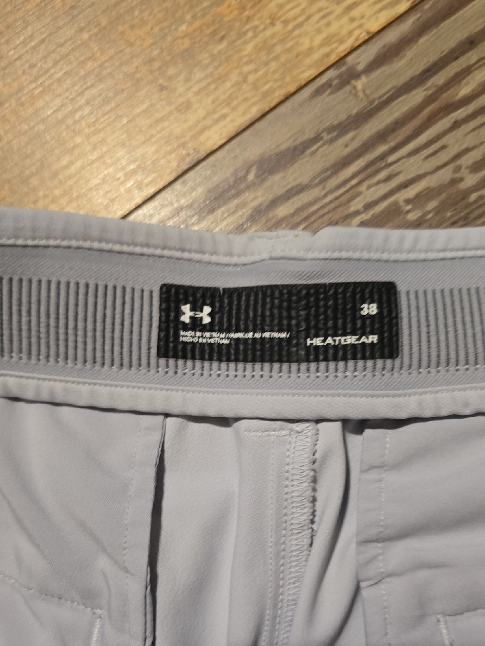 Under Armour Shorts 38 Golf Golfing Active-wear Tennis Outdoor Course Short - Picture 2 of 3